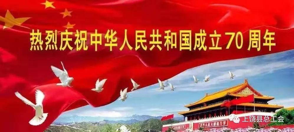 红炉煮茶，流年轻沸，不应辜负腊梅前